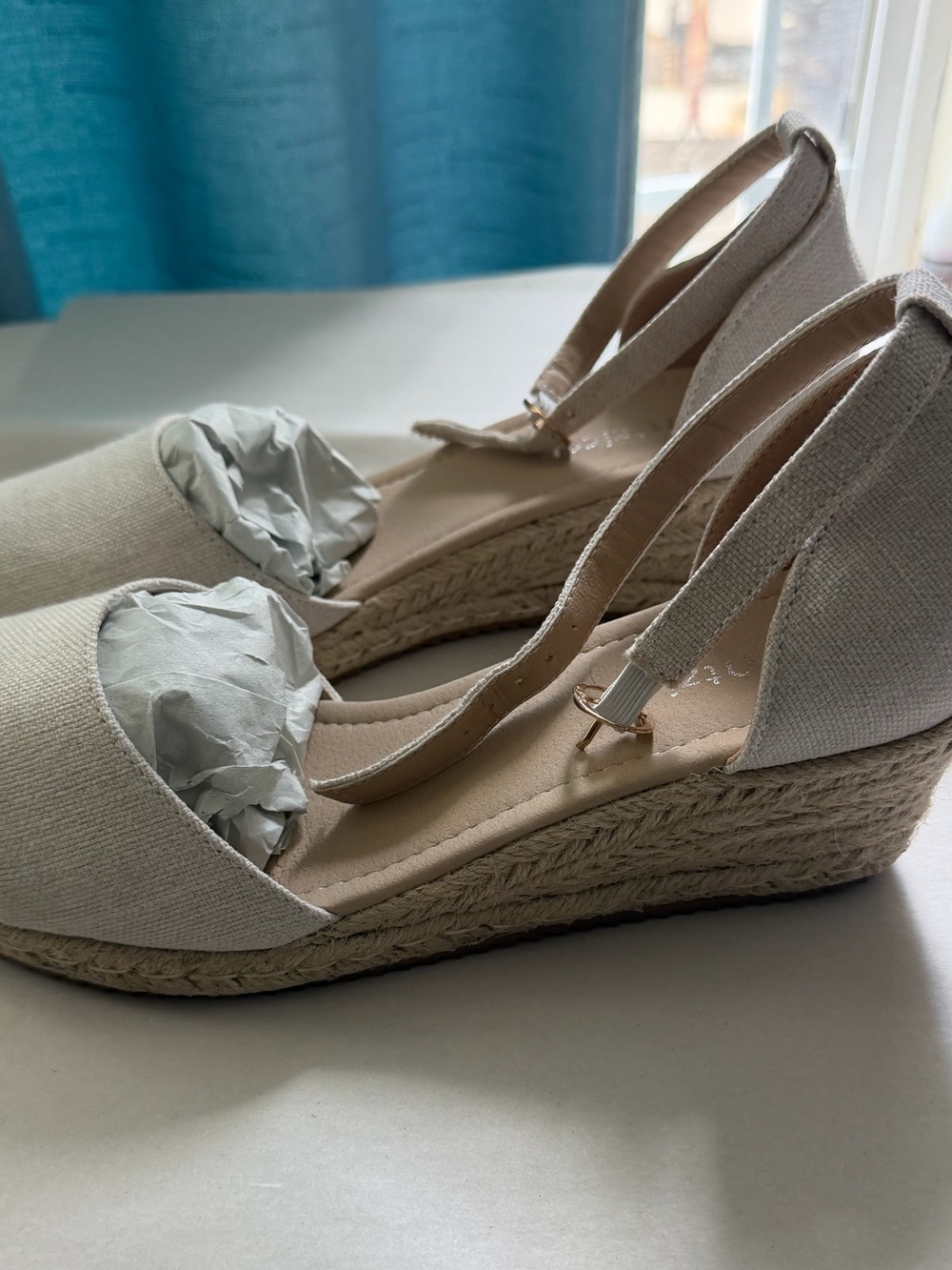 Women’s Espadrille Wedge Sandals in Cream
